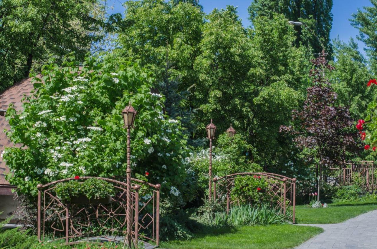Bed and Breakfast Charivna Taistra Brovary Exterior foto